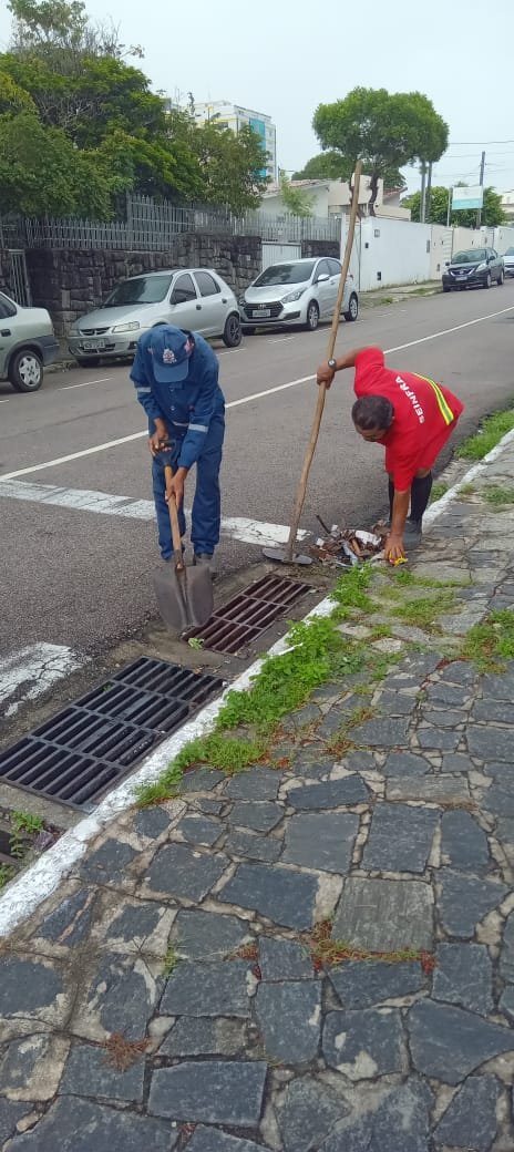Seinfra realiza manutenção na rede de drenagem, iluminação pública e Operação Tapa-Buraco