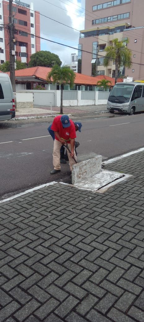 Seinfra segue executando serviços de manutenção em 35 bairros da Capital