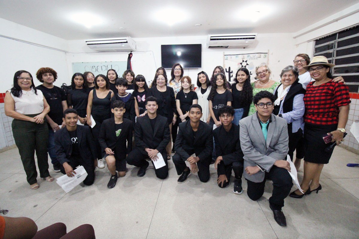Alunos da Rede Municipal apresentam cordel sobre a história da professora e poetisa Anayde Beiriz