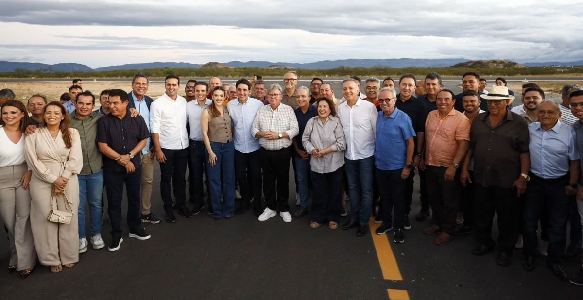 Cícero Lucena destaca potencial de desenvolvimento do Sertão durante inauguração da nova pista do Aeroporto de Patos