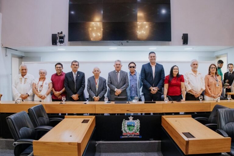 Diretor executivo da Funjope recebe medalha Epitácio Pessoa pelo trabalho realizado na área da cultura