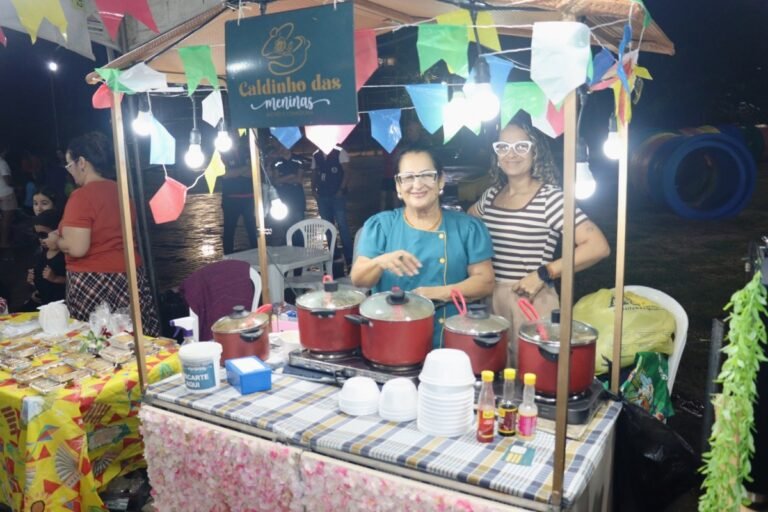 Feira Móvel do Produtor realiza edição de São João com forró e boas vendas no Parque Parahyba I