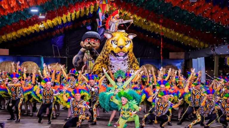 Festival de Quadrilhas Juninas de João Pessoa segue nesta quarta-feira com shows de Léo Bezerra e Raifi Sousa