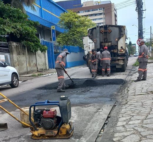 Operação Tapa-buraco da Seinfra atendeu mais de 250 solicitações da população no mês de maio