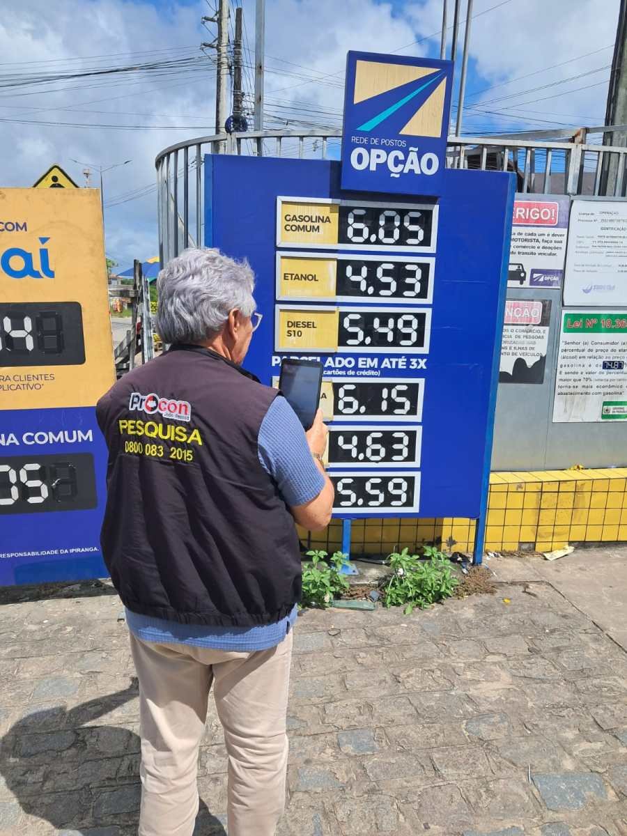 Preços da gasolina e do álcool reduziram em 63 postos desde semana passada