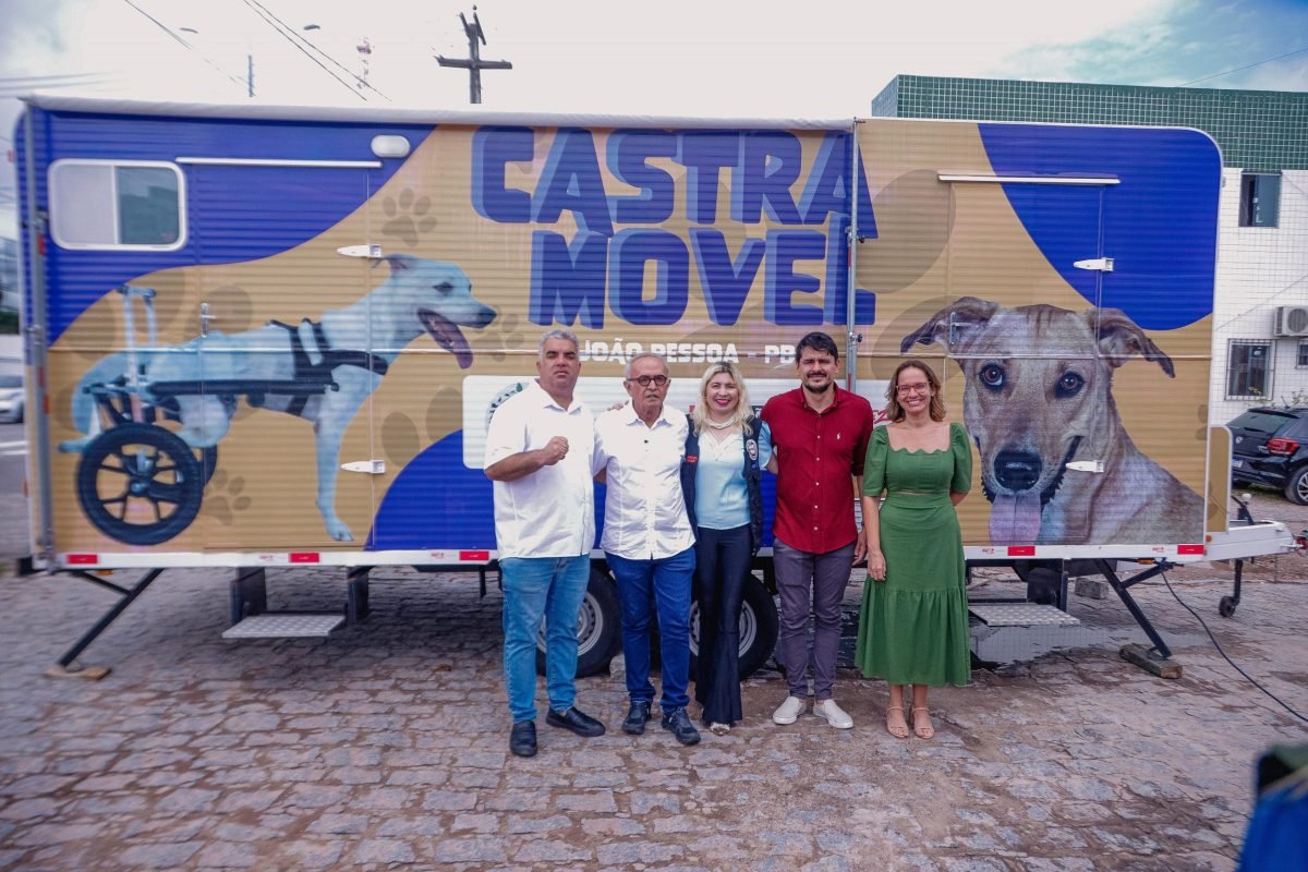 Prefeito Cícero Lucena reforça rede de proteção animal com novo Castramóvel em João Pessoa