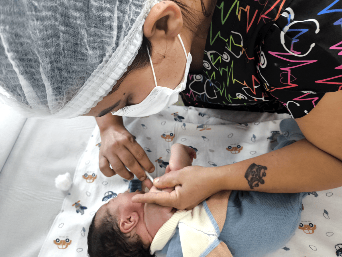 Vacina contra BCG protege o bebê desde o nascimento contra formas graves da tuberculose