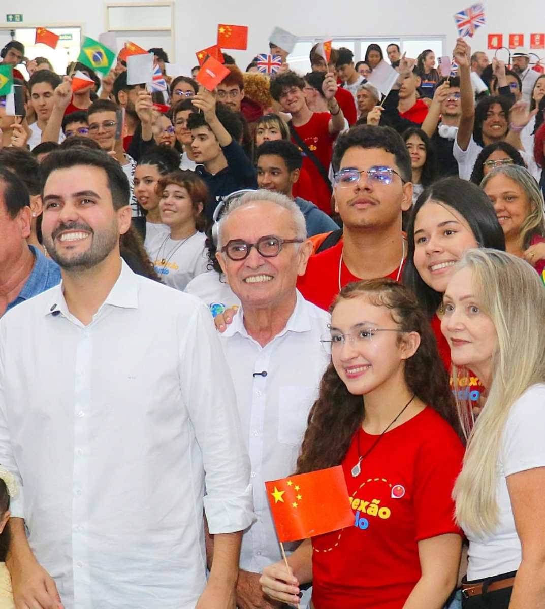 Cícero Lucena confirma envio de alunos para intercâmbio no Reino Unido e exalta iniciativa do Governo da Paraíba
