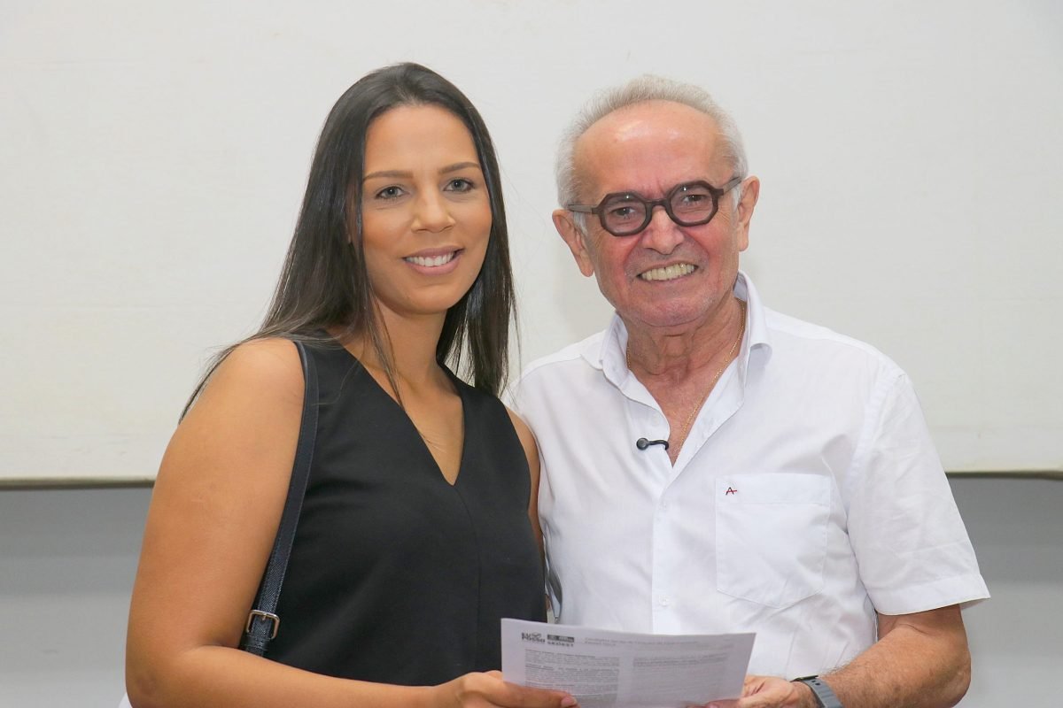 Cícero Lucena e Leo Bezerra entregam certificados para 96 empreendedores e programa ‘Eu Posso’ ultrapassa R$ 18 milhões