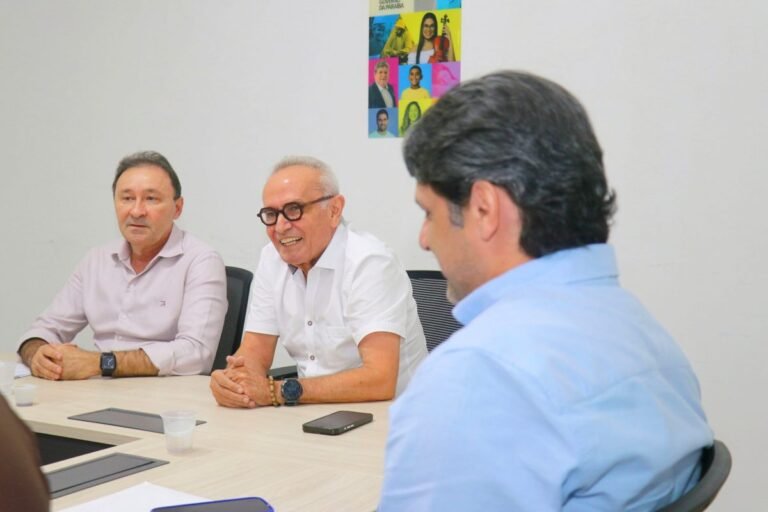 Cícero Lucena projeta licitação do BRS para ainda este ano e reforça parceria com o Governo do Estado