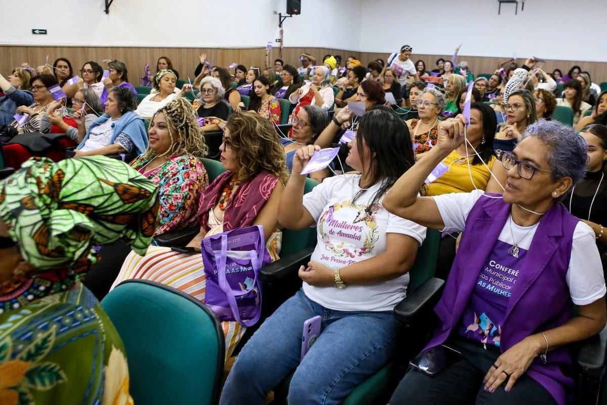 Conferência Municipal elabora propostas para efetivação de direitos e equidade de gênero