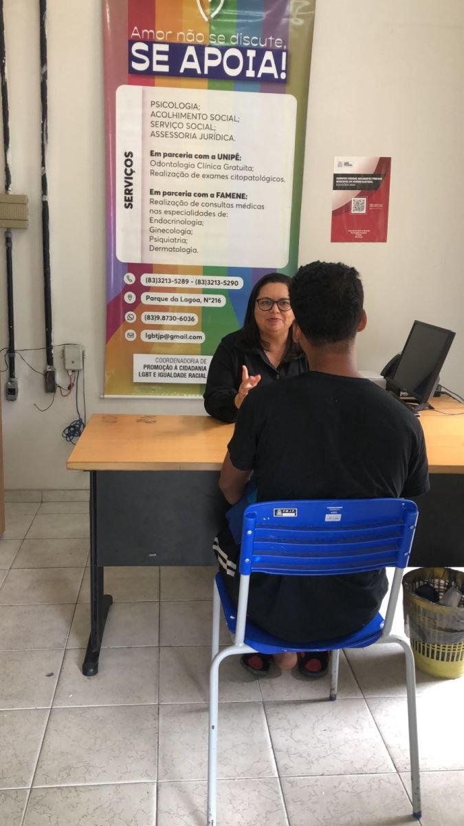 Coordenadoria LGBT presta orientação sobre retificação do nome social