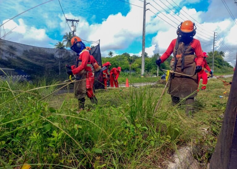 Emlur executa serviços de limpeza e conservação em 10 bairros de João Pessoa