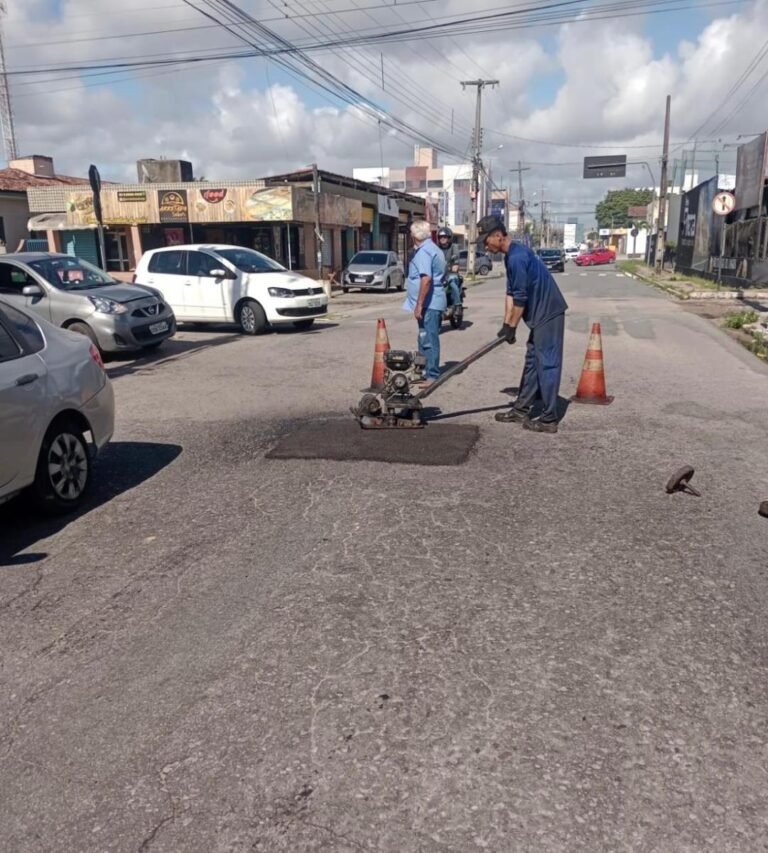 Equipes da Seinfra levam serviços de manutenção a mais de 40 bairros nesta quinta-feira