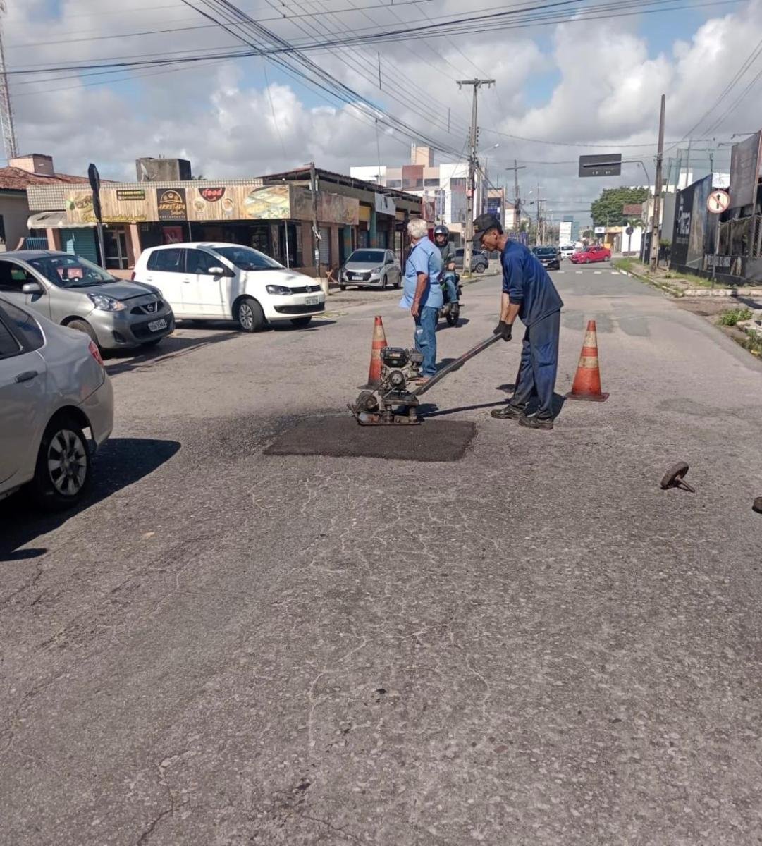Equipes da Seinfra levam serviços de manutenção a mais de 40 bairros nesta quinta-feira