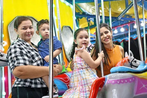 Projeto Férias no Parque encerra programação de julho com espetáculo circense e shows infantis