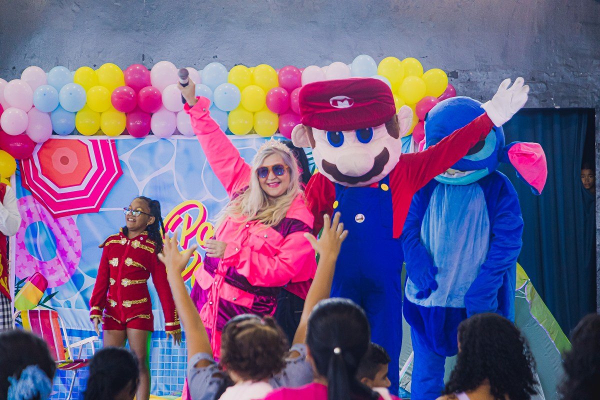 Tardezinha Inclusiva de férias reúne famílias e crianças com música e diversão