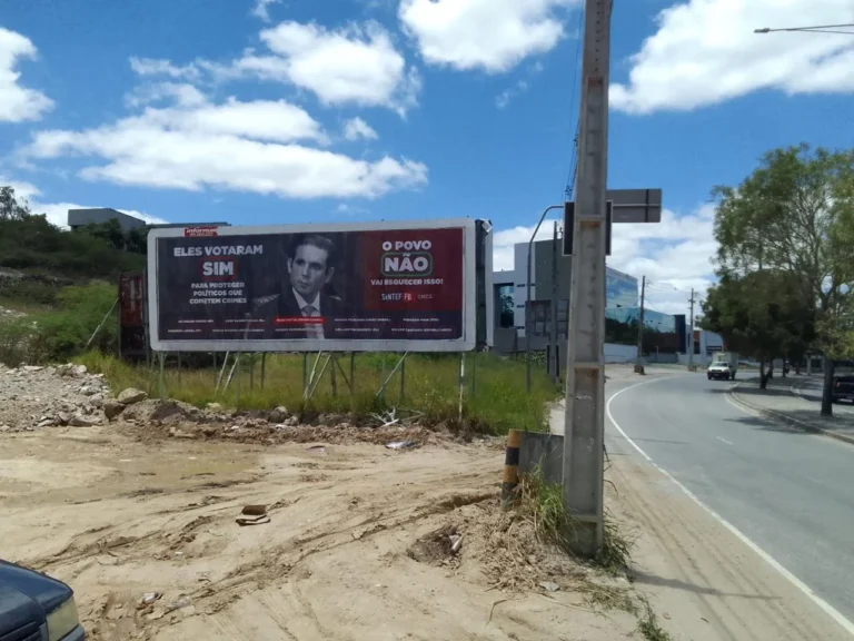 pec da blindagem: hugo motta notifica sindicato do ifpb e exige retirada de outdoors em campina grande e cajazeiras, prazo de 48h e disputa sobre honra