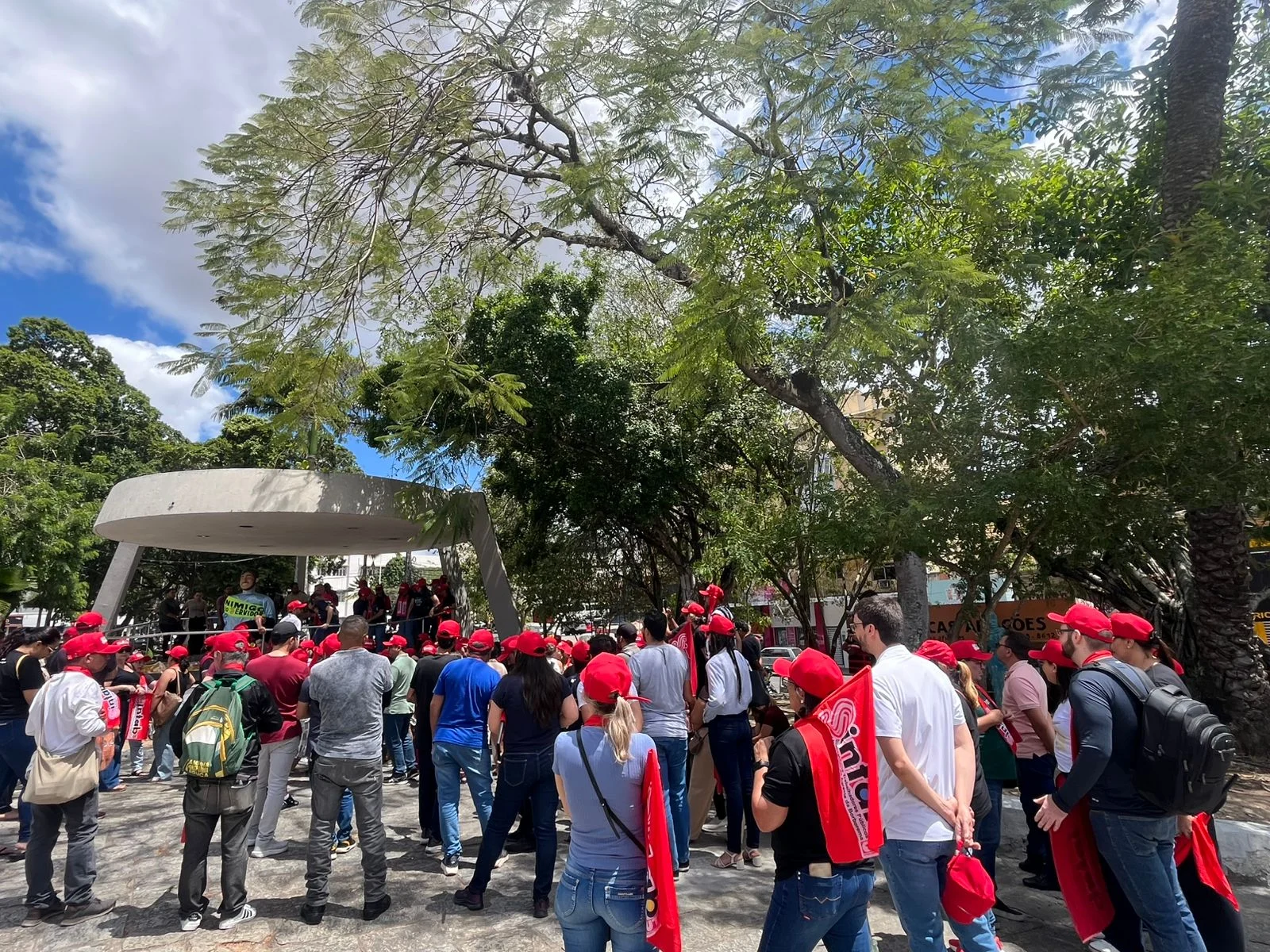 greve dos servidores da saúde em campina grande é suspensa, assembleia no dia 17 decide retorno, justiça fixou multa diária de r$ 50 mil, sintab recorre