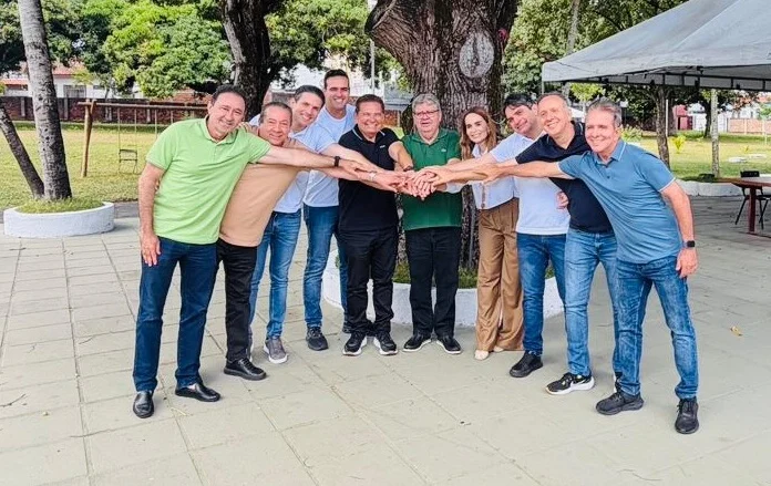 adriano galdino retira pré candidatura ao governo da paraíba e anuncia apoio a lucas ribeiro, atendendo pedido de joão azevêdo e hugo motta