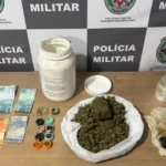 homem é preso com drogas em pote de whey, pm apreende maconha e haxixe em joão pessoa