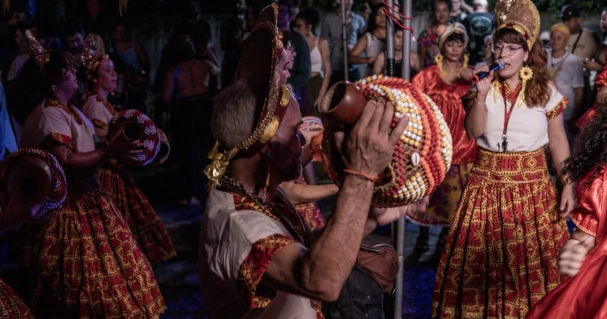 arrastão da consciência negra: maracastelo faz festa nagô e homenageia dona santa