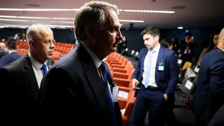 cronologia do caso bolsonaro: indiciamento, tornozeleira, perícia e prisão em 7 etapas