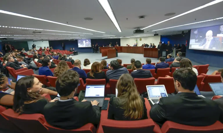 stf decide nesta segunda, 24, se jair bolsonaro continuará preso, julgamento no plenário