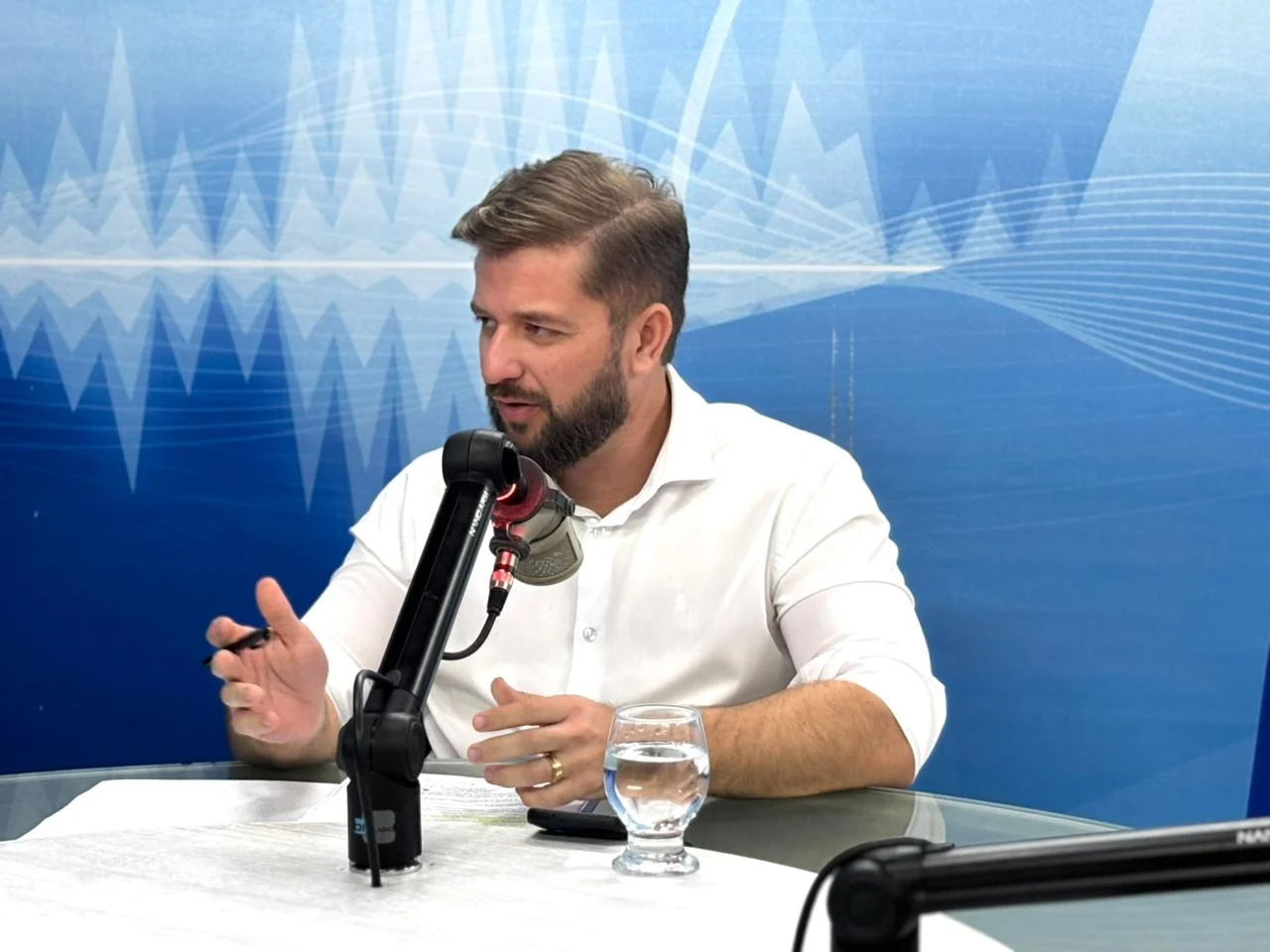 bolsonaro na prisão: fábio lopes critica tratamento e afirma que nem “pior traficante” recebe