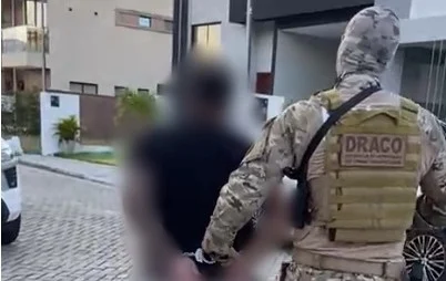 joão pessoa, polícia prende 10 suspeitos por tráfico de drogas em condomínio de luxo