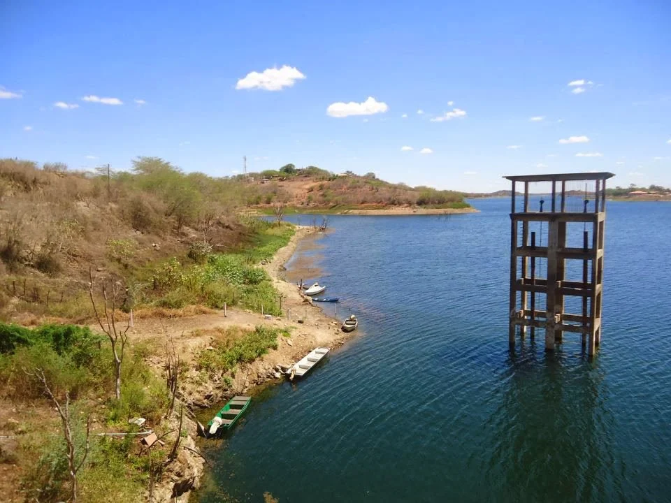 boqueirão, oásis do cariri: açude epitácio pessoa garante água a dezenas de cidades