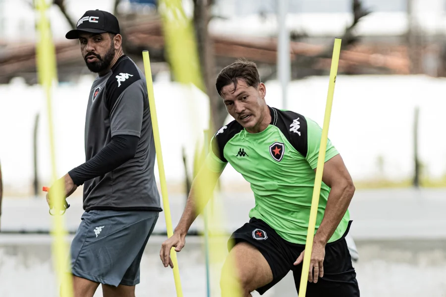 botafogo pb inicia pré temporada com 17 jogadores, 4 reforços e 3 da base
