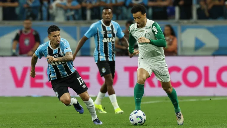 palmeiras perde para o grêmio por 3 a 2, e sonho do título fica quase impossível