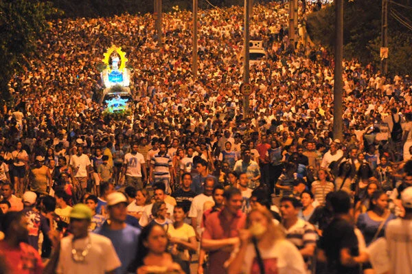 trio da consolação misericordiosa: 25 anos de fé na procissão da penha em joão pessoa