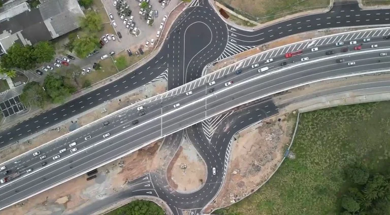joão azevêdo entrega viaduto de Água fria em joão pessoa e libera tráfego