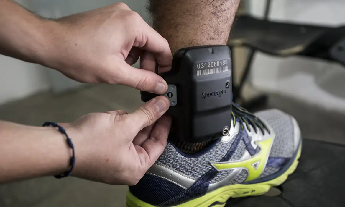 câmara aprova aumentar prisão temporária de 5 para 15 dias, projeto segue ao senado