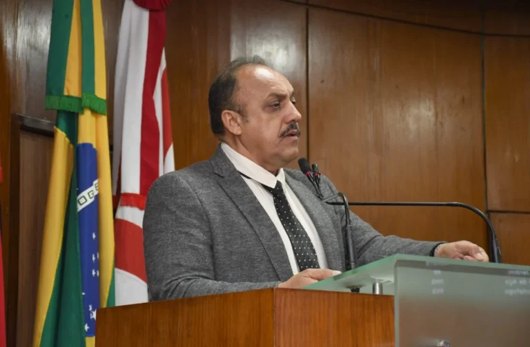 zezinho botafogo deixa cargo na prefeitura de joão pessoa e se alinha a joão azevêdo