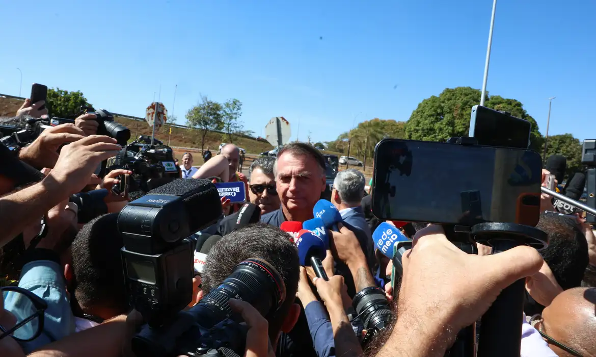 pl suspende atividades e salário de jair bolsonaro após condenação na ação penal 2668