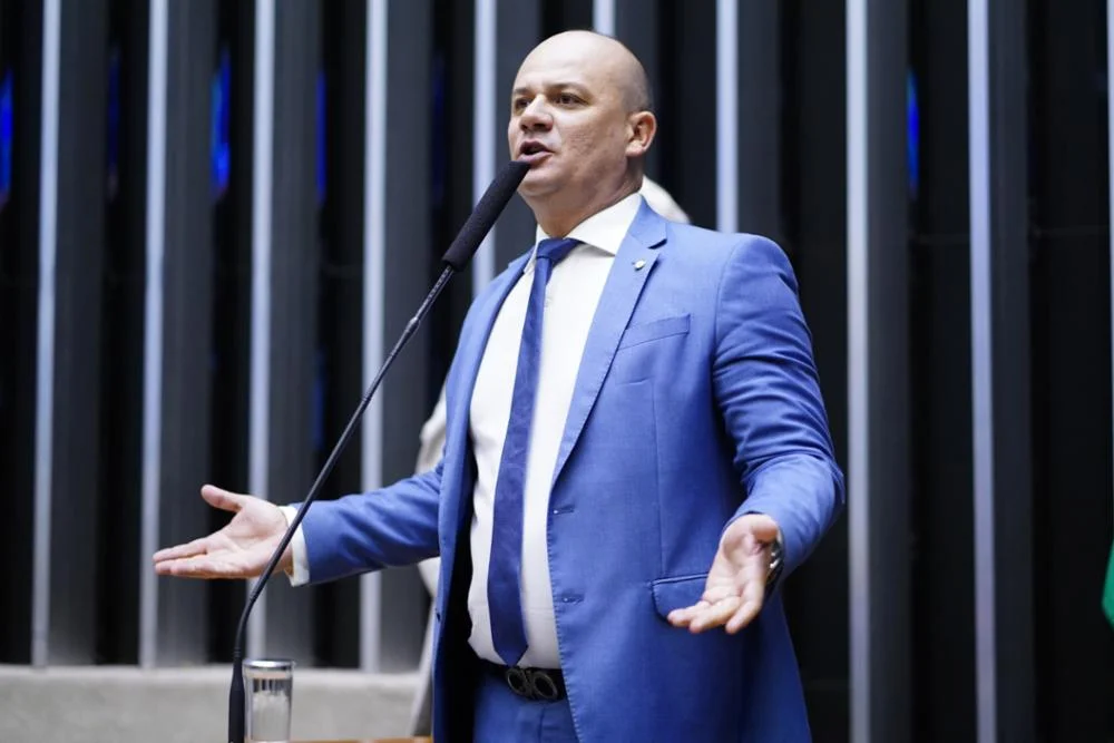 cabo gilberto silva: indicação de bolsonaro para líder da oposição na câmara em 2026