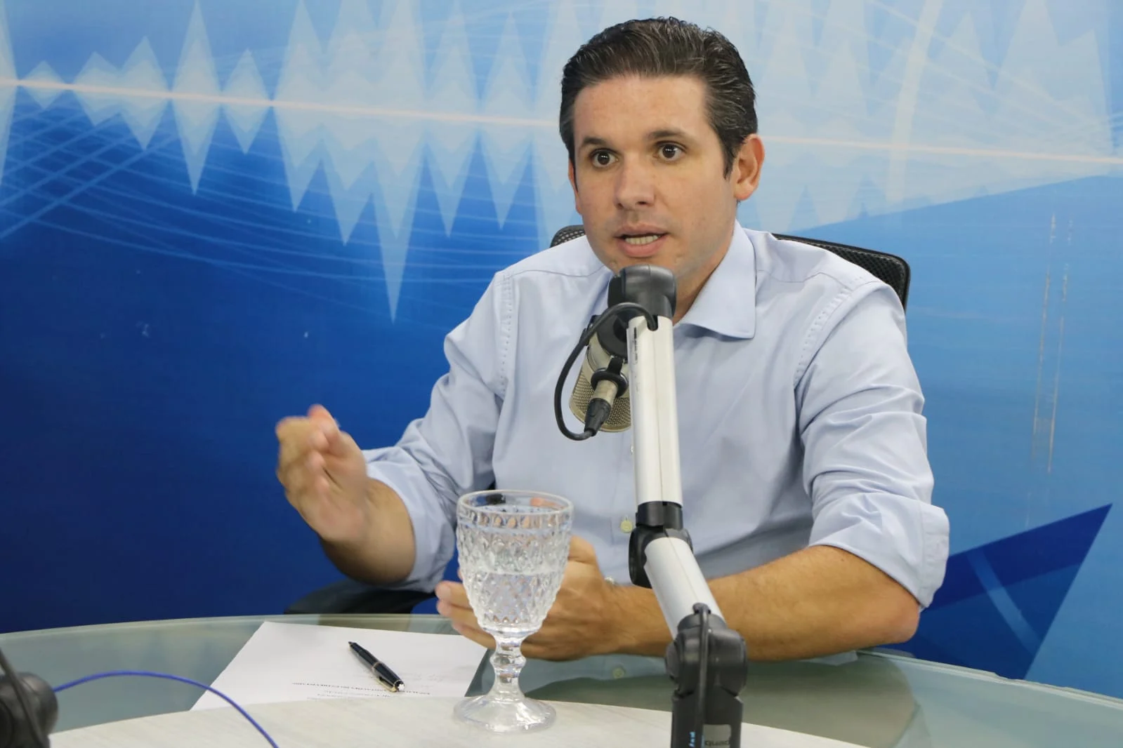 hugo motta: diárias de r$ 14 mil para jantar com dono de empresa investigada por fraude fiscal