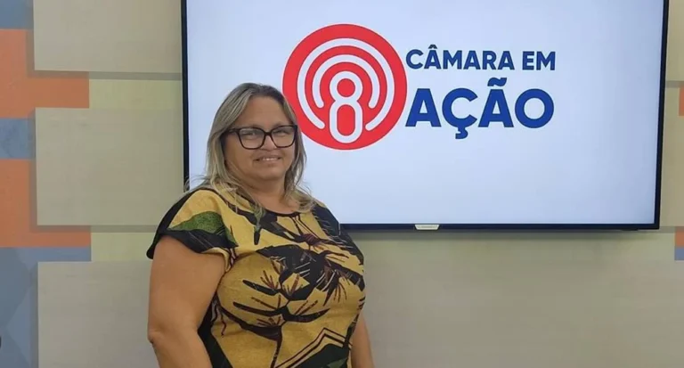 pl de luzia trajano garante água e alimento para animais de rua, aprovado por unanimidade