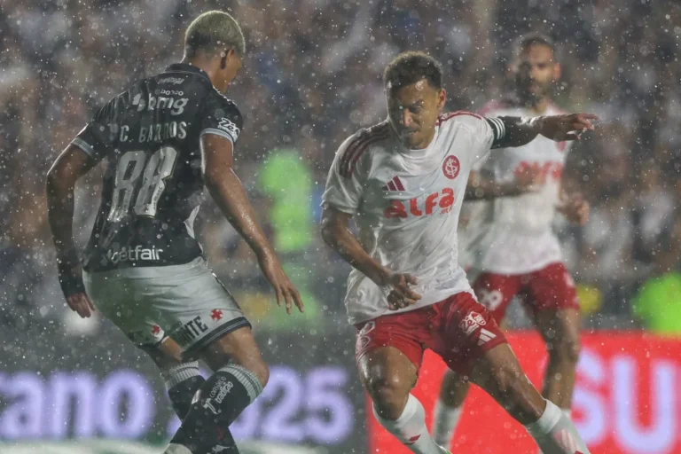 vasco goleia inter por 5 a 1 em jogo de mais de três horas