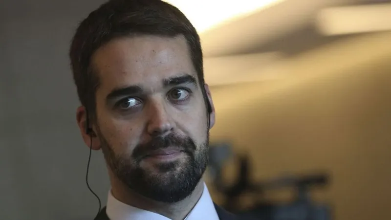 eduardo leite projeta 2026 e diz que tarcísio deve deixar bolsonarismo e vir ao centro