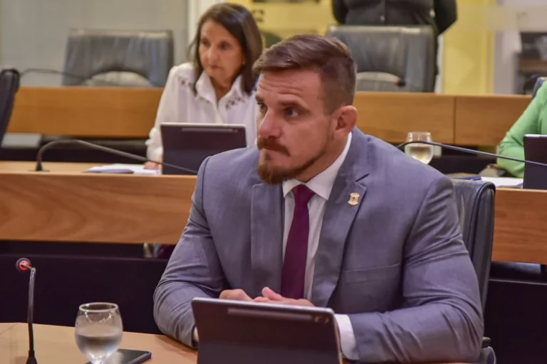 heróis paraibanos: policial civil resgata jovem de tráfico humano na inglaterra