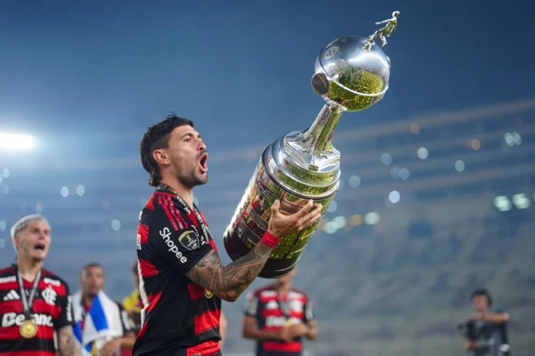 flamengo: semana mágica pode coroar temporada histórica com mais títulos