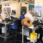 indústria brasileira sobe 0,1% em outubro e reverte queda, mineração e petróleo impulsionam dados do ibge