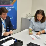abono natalino paraíba 2025: governo e caixa assinam convênio para pagar r$ 64 a 600 mil famílias