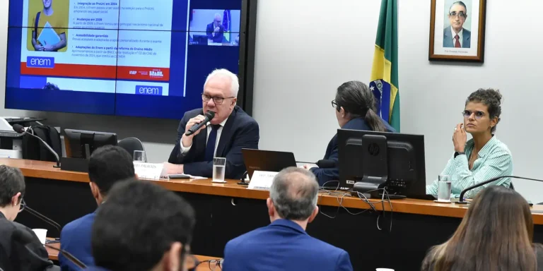 inep nega vazamento de questões do enem 2025 e explica anulação de 3 itens