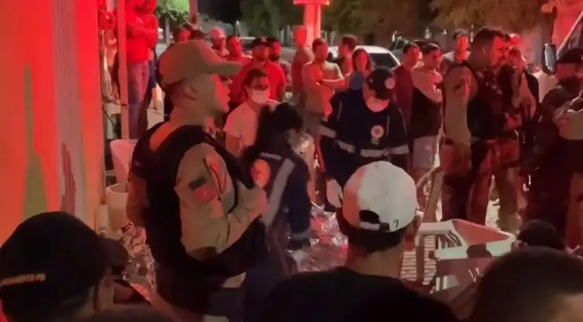 dupla executada a tiros em sumé pb; suspeitos fogem de moto xre preta