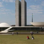 datafolha: michelle lidera preferências para sucessão de bolsonaro em 2026